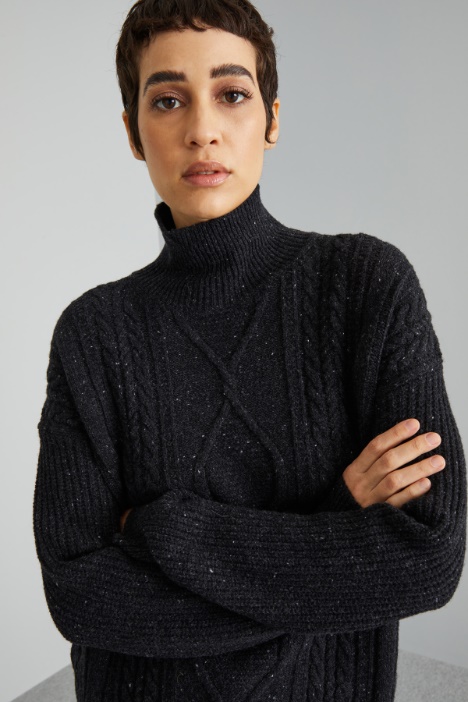 Maglia a collo alto in lana