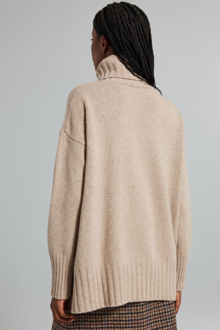 High-neck sweater with slits Intrend - 2