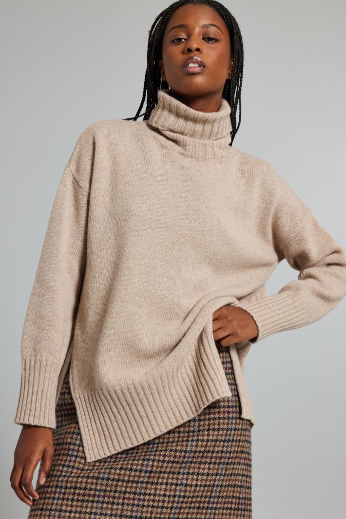 High-neck sweater with slits Intrend - 3