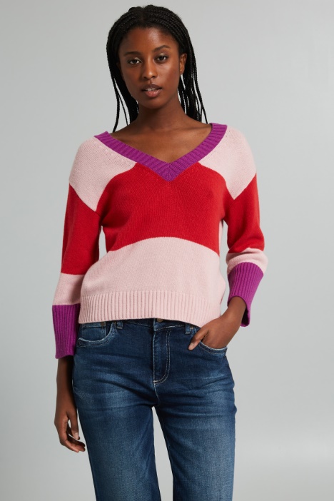 V-neck sweater Intrend