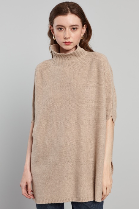 Jersey oversize con cuello alto Intrend