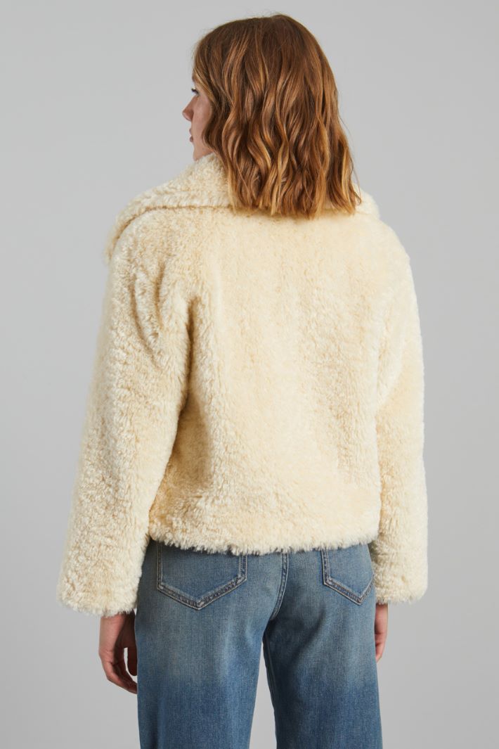 Plush boxy jacket Intrend - 2