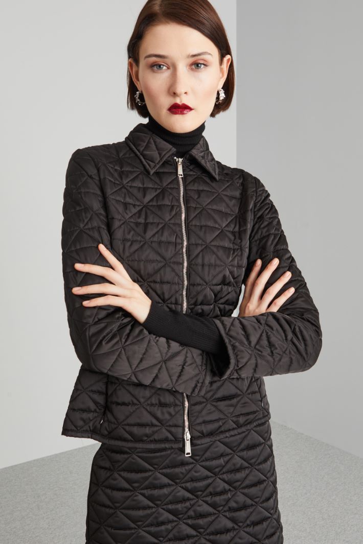 Padded jacket with pointed collar Intrend - 3