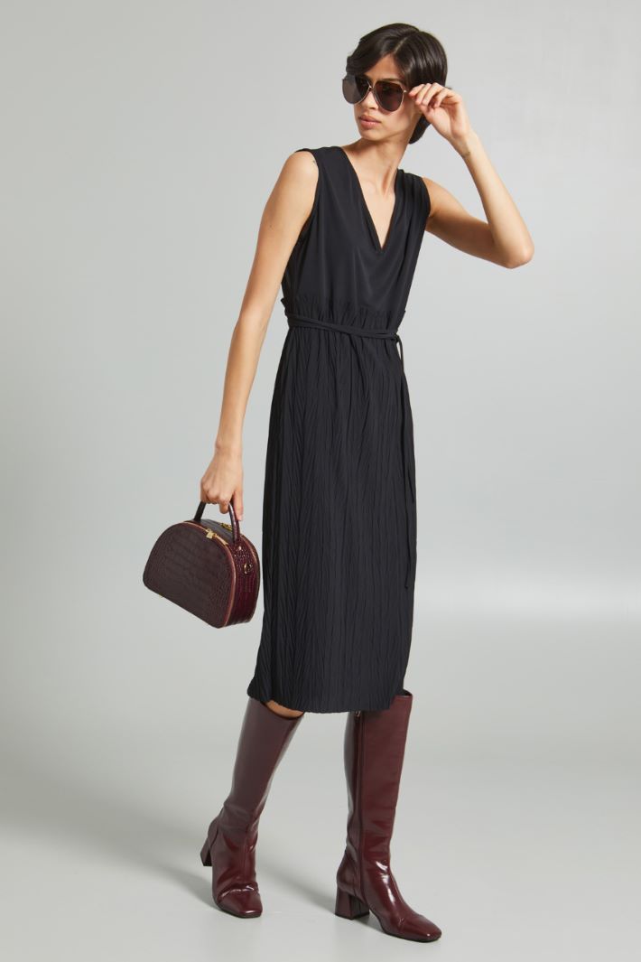 Belted sheath dress Intrend