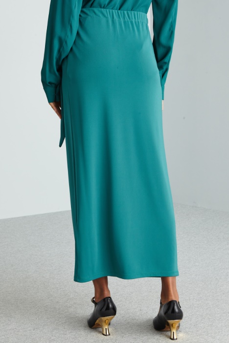 Falda de punto con nudo