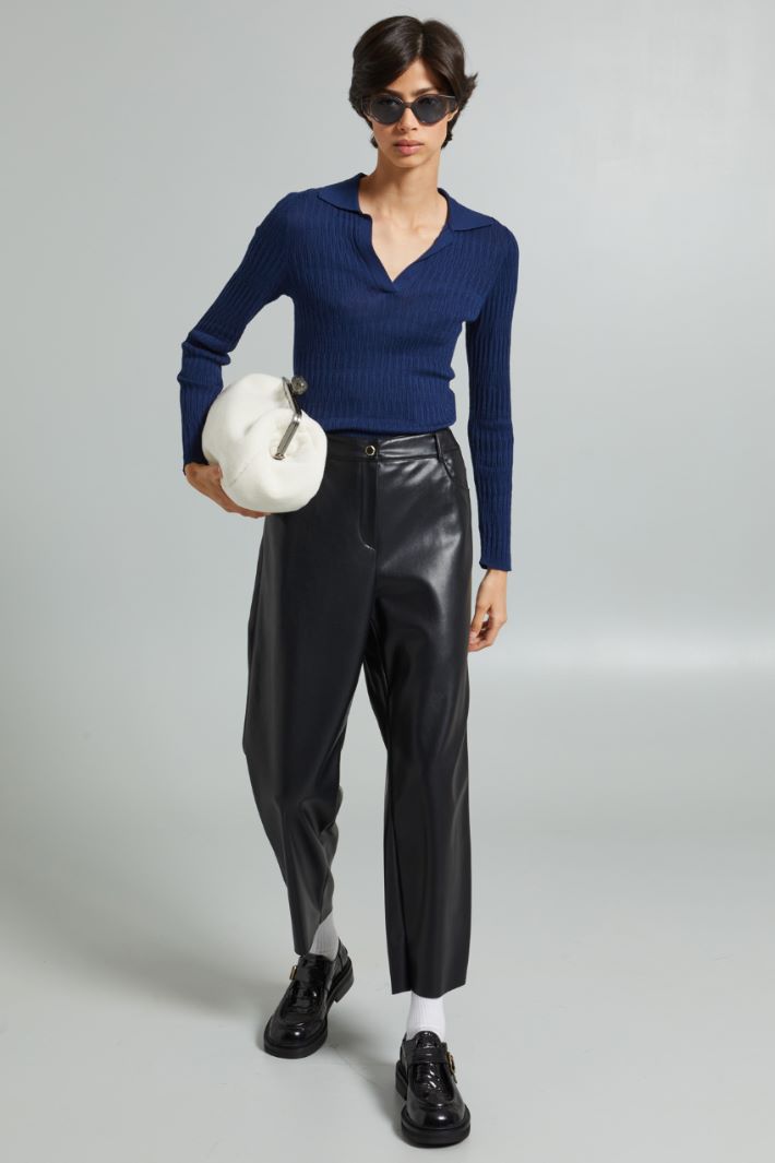 Coated baggy trousers Intrend