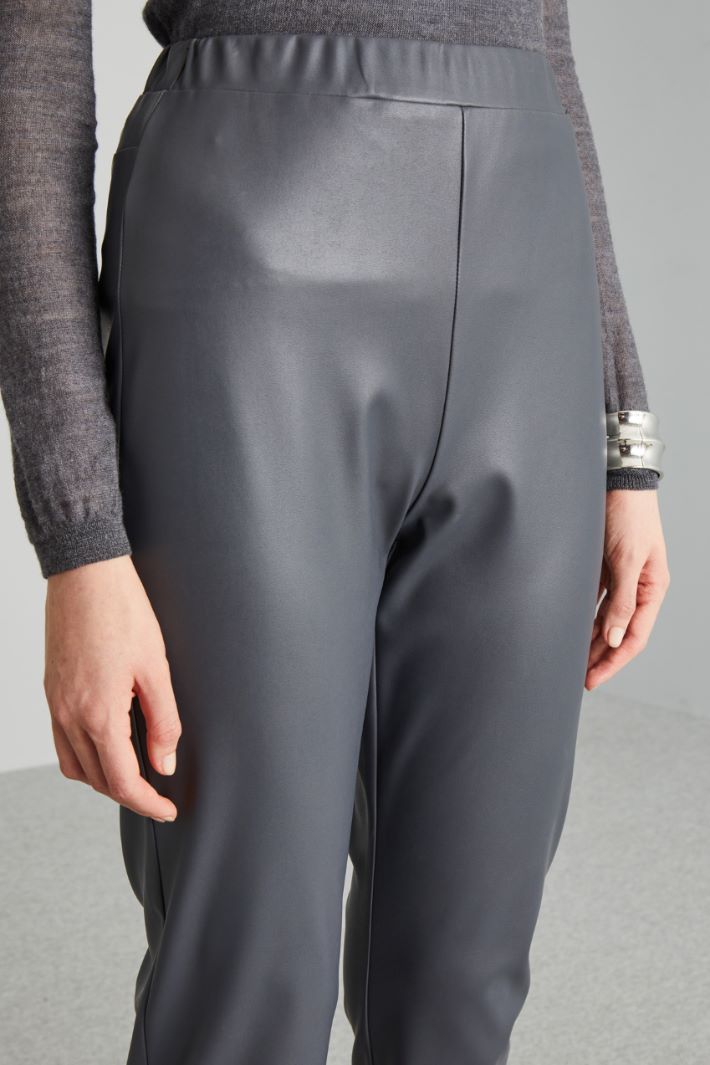 Slim fit faux leather trousers Intrend - 4