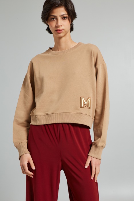 Short oversized sweatshirt with patch Intrend