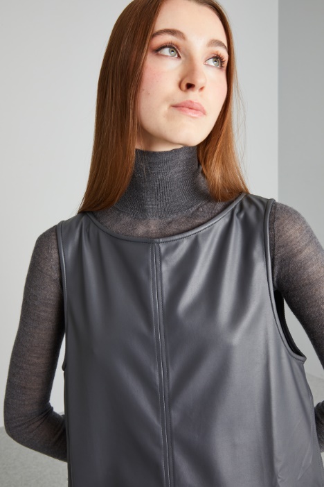 Top largo de polipiel