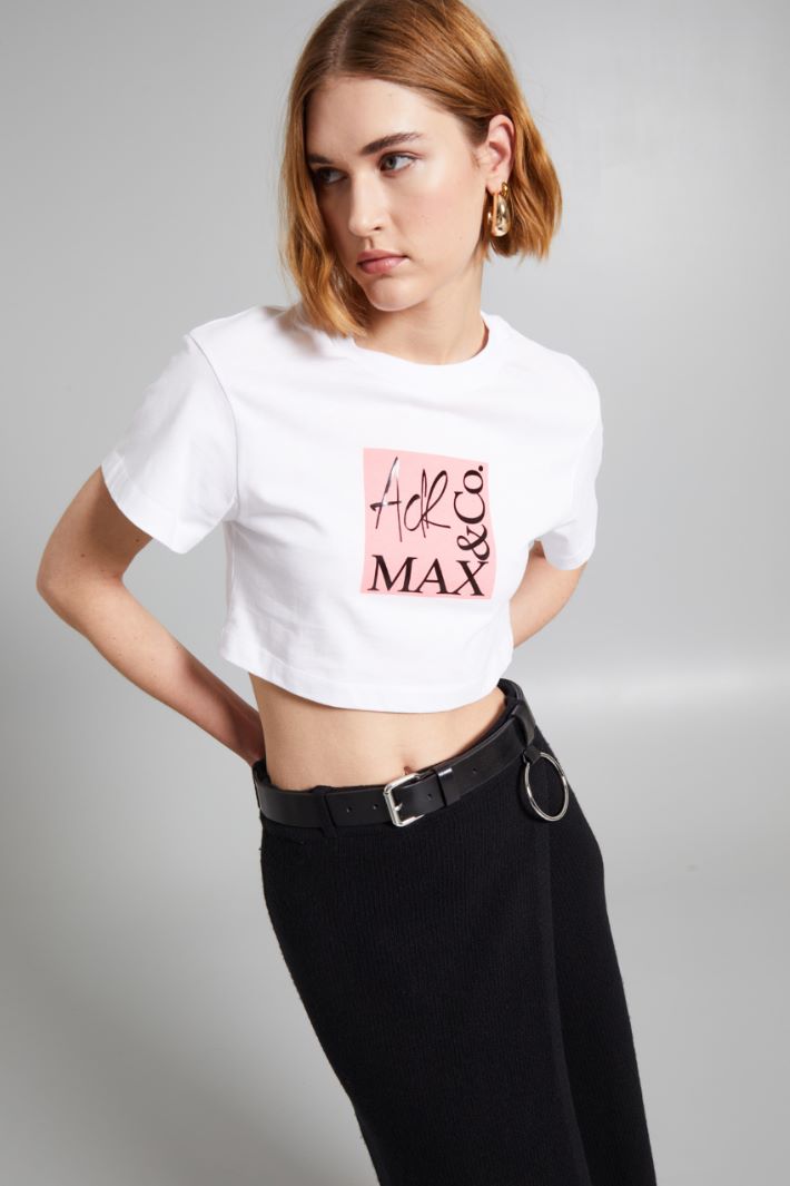 Printed cropped T-shirt Intrend - 3