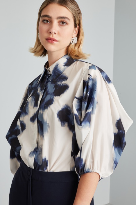 Casacca con maniche a sbuffo