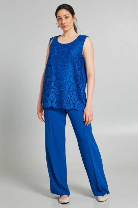 Lace-trimmed top Intrend