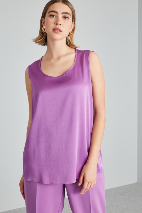 Sleeveless satin top Intrend