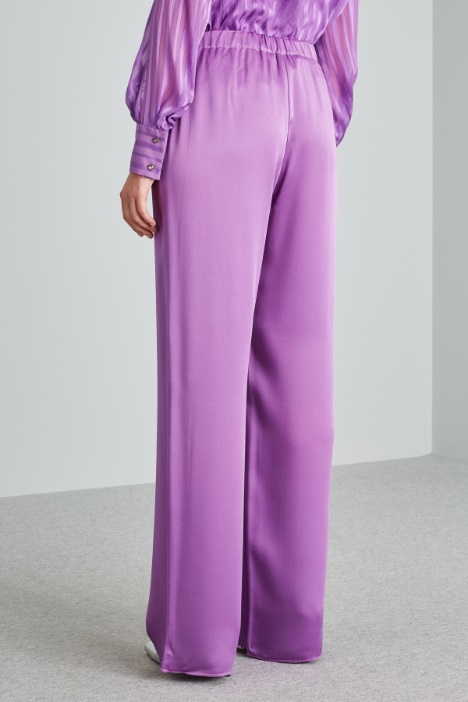 Pantaloni in enver satin
