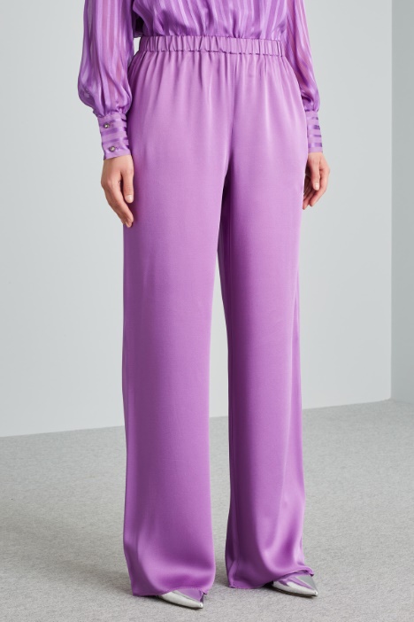 Pantaloni in enver satin