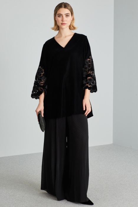 Embroidered velvet tunic Intrend