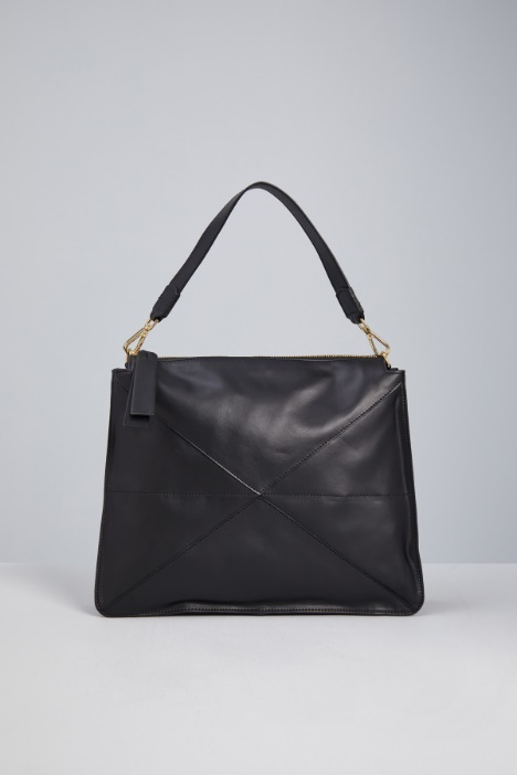 Leather bag with compartments Intrend