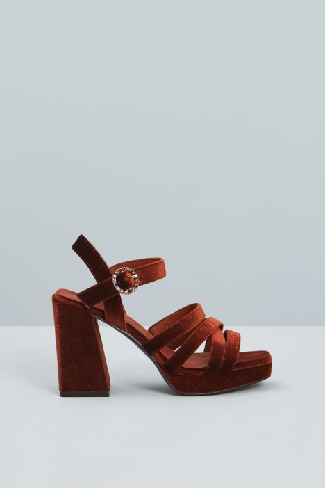 Velvet platform sandals Intrend