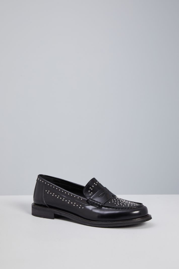 Stud-detailed leather loafers Intrend - 2