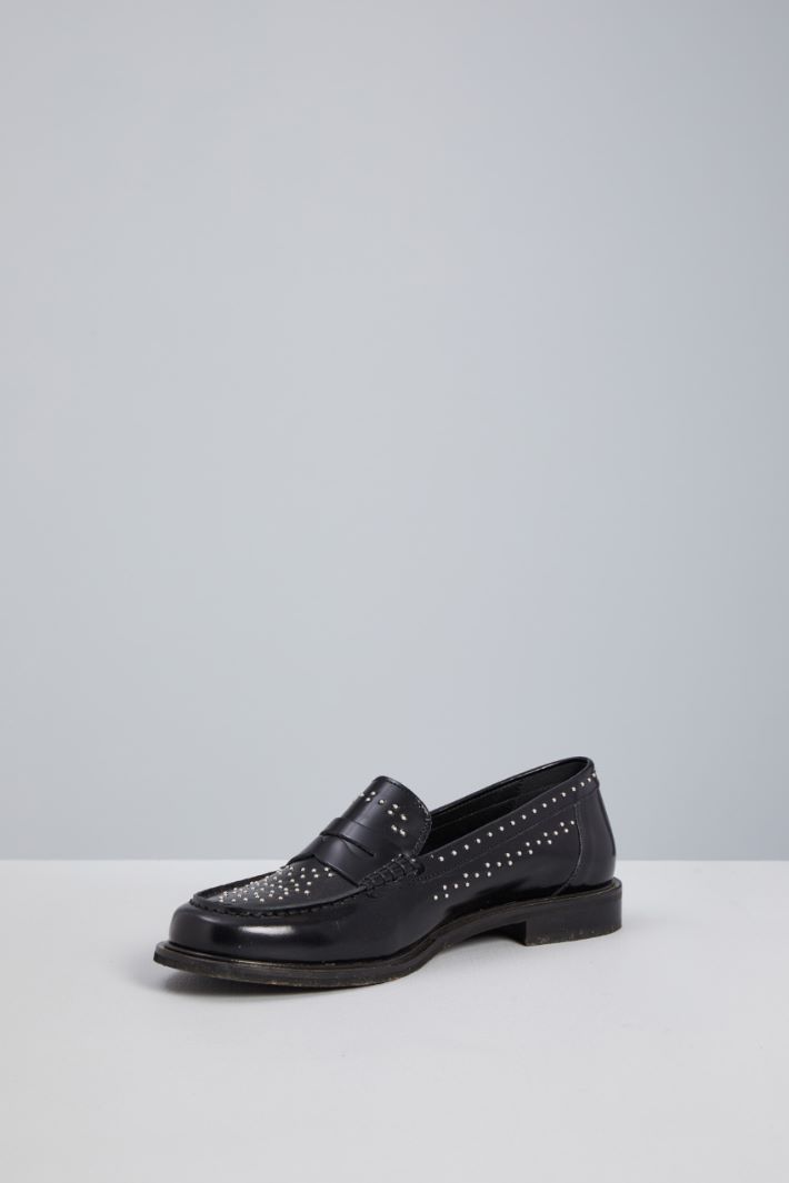 Stud-detailed leather loafers Intrend - 3