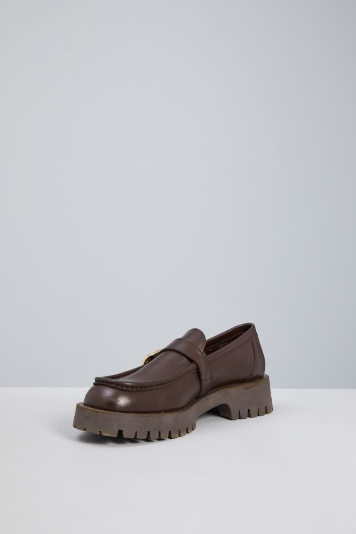 Leather loafers with strap Intrend - 3