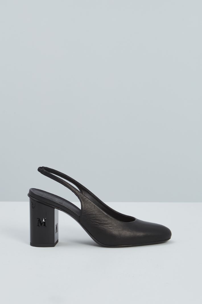 Slingbacks with chunky heel Intrend