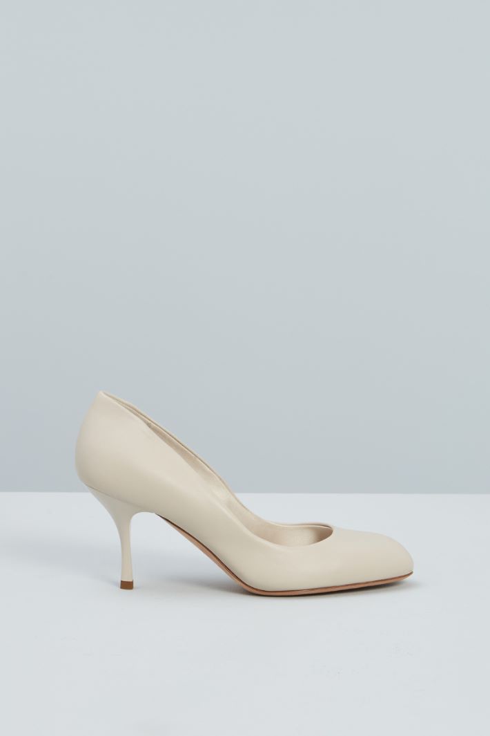 Leather pumps Intrend