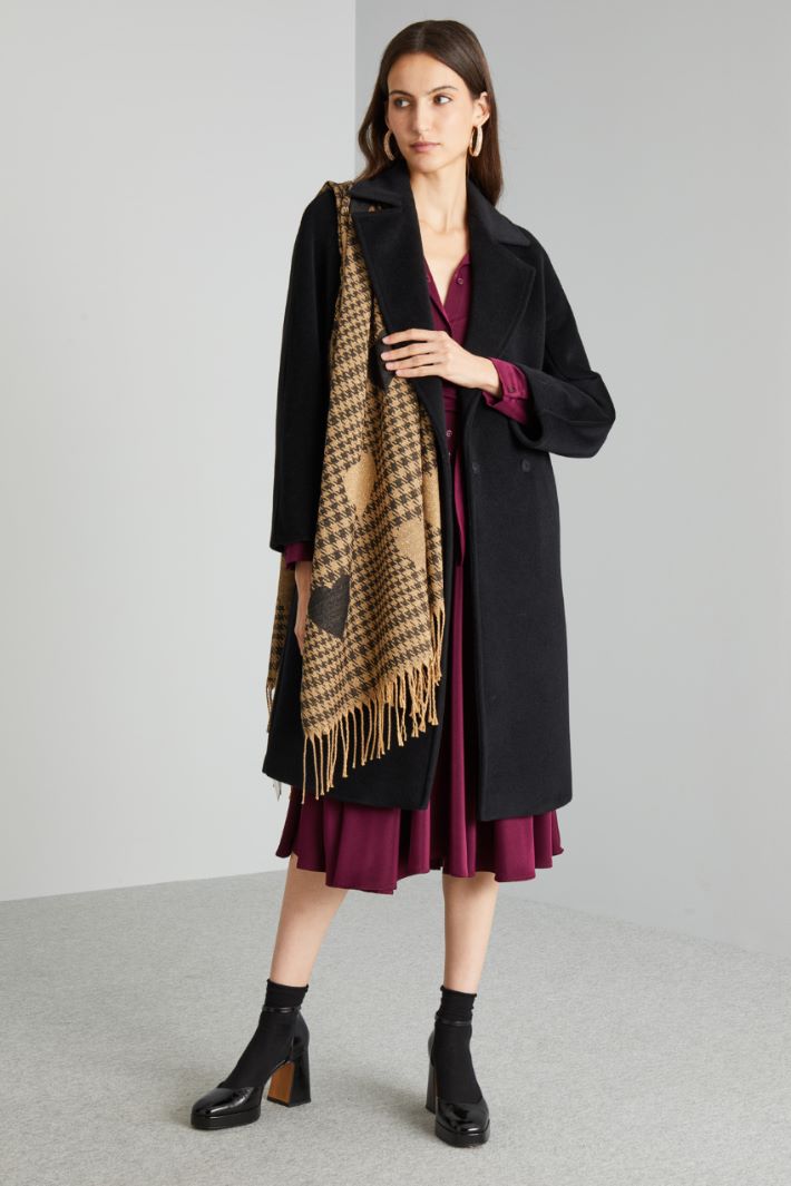 Patterned stole Intrend