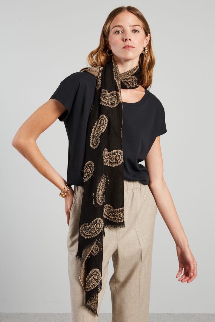 Jacquard viscose scarf Intrend