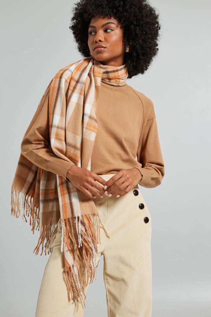 Fringed scarf Intrend