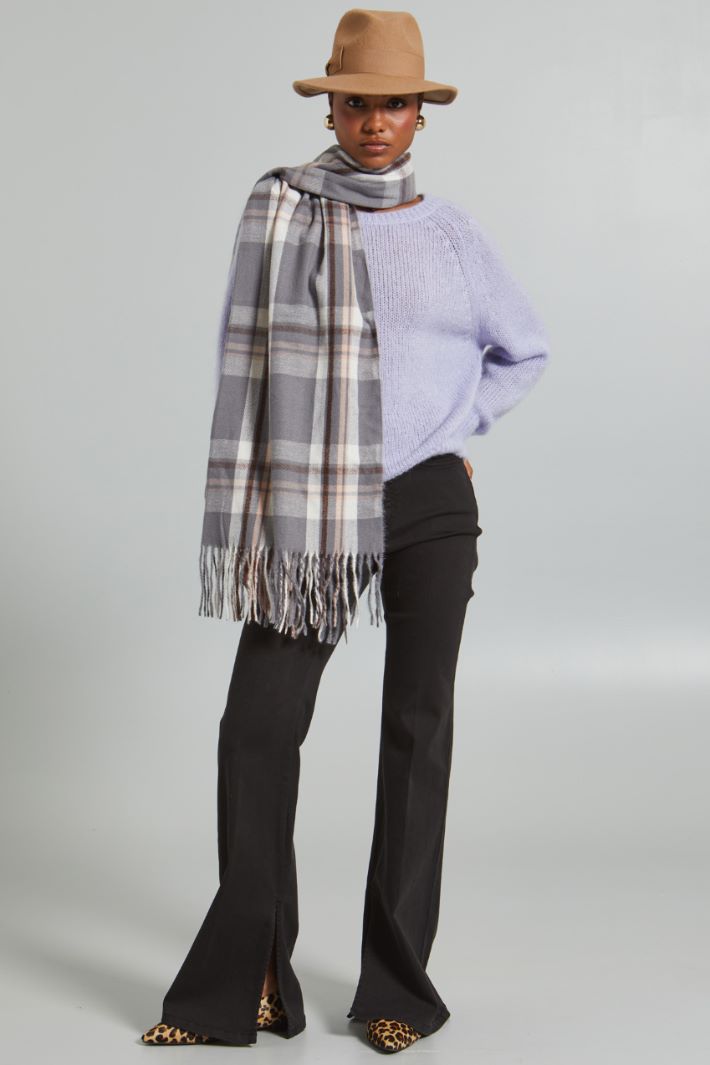 Fringed scarf Intrend - 2