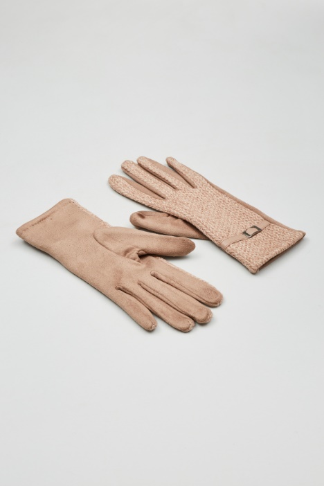 Guantes con diseño en relieve Intrend