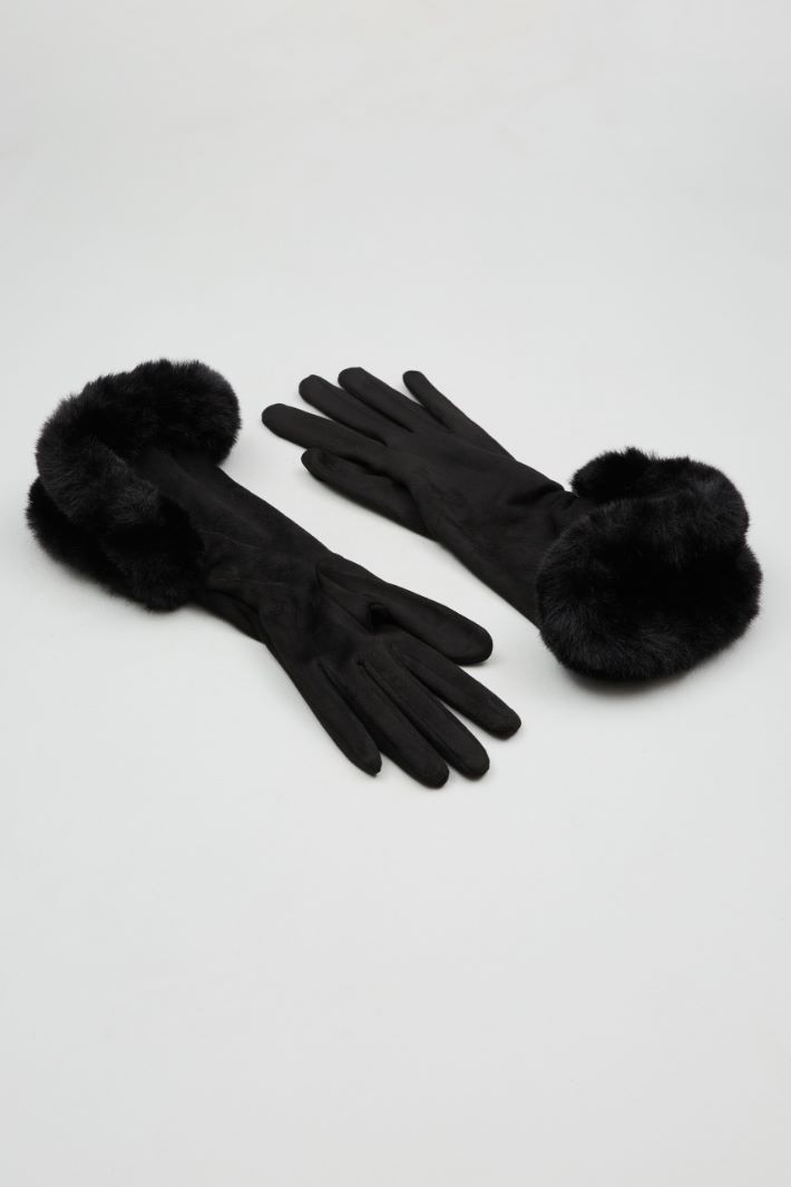 Faux fur trimmed gloves Intrend