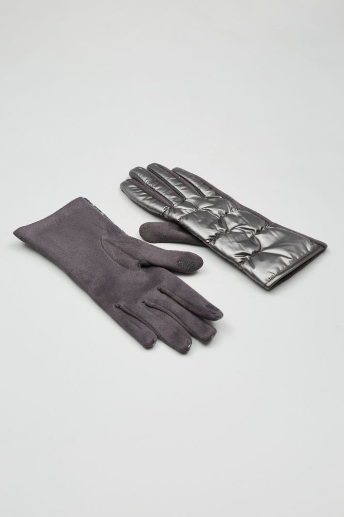 Gloves with metallic insert Intrend