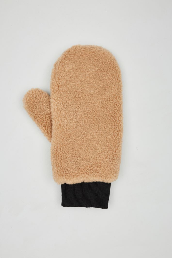 Plush mittens Intrend - 2