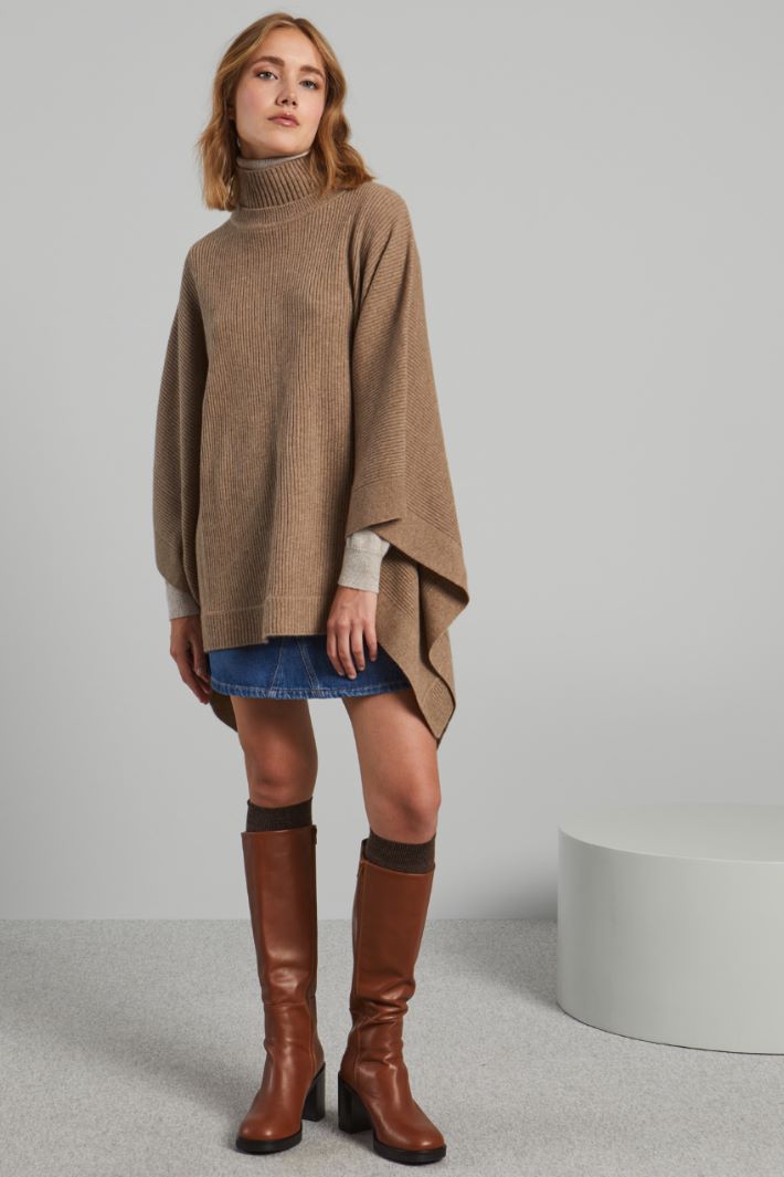 High neck poncho Intrend - 3