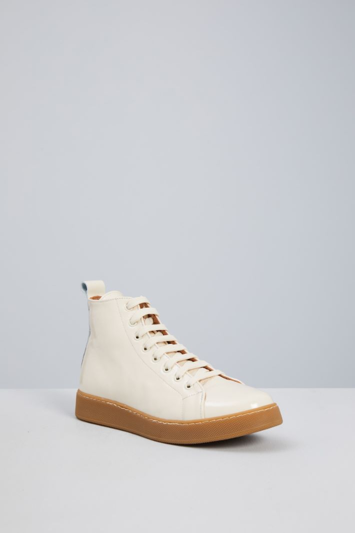 High patent sneakers Intrend - 2