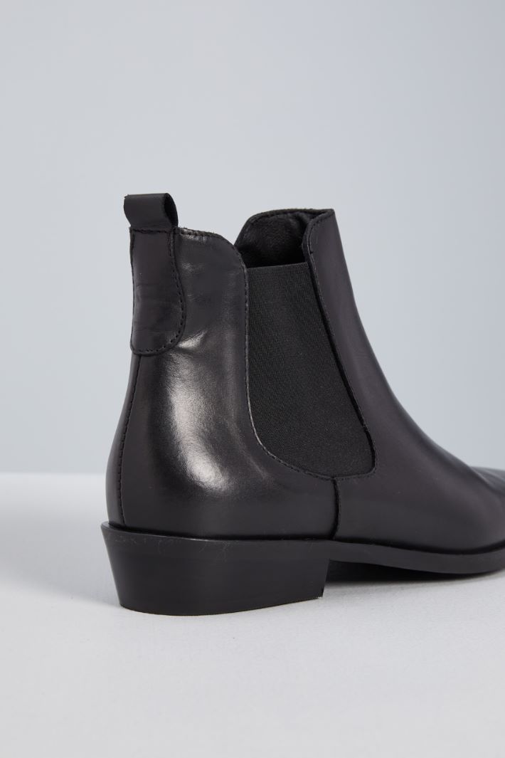 Pointed toe  ankle-boots Intrend - 4