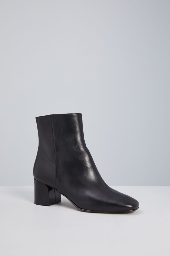 Square toe ankle boots Intrend - 2