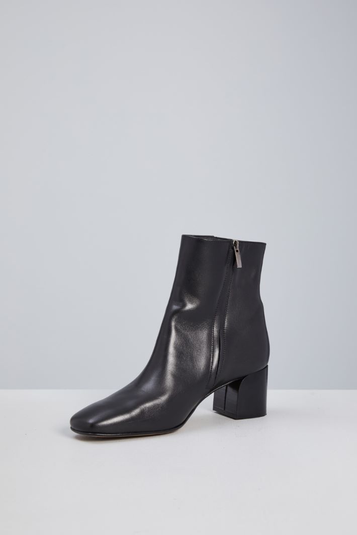 Square toe ankle boots Intrend - 3