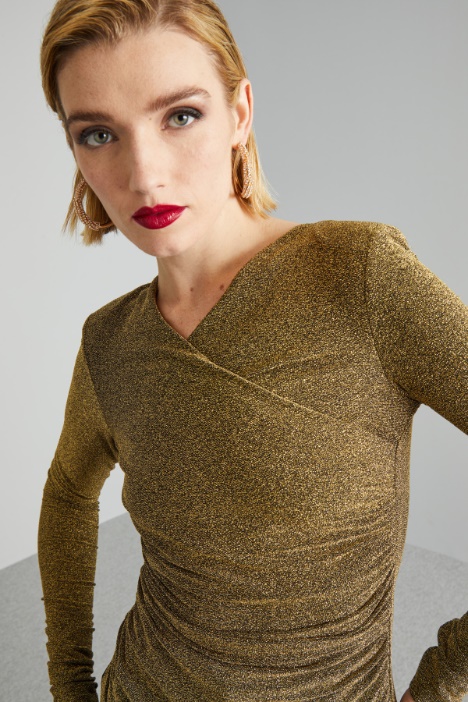 Top con scollo incrociato