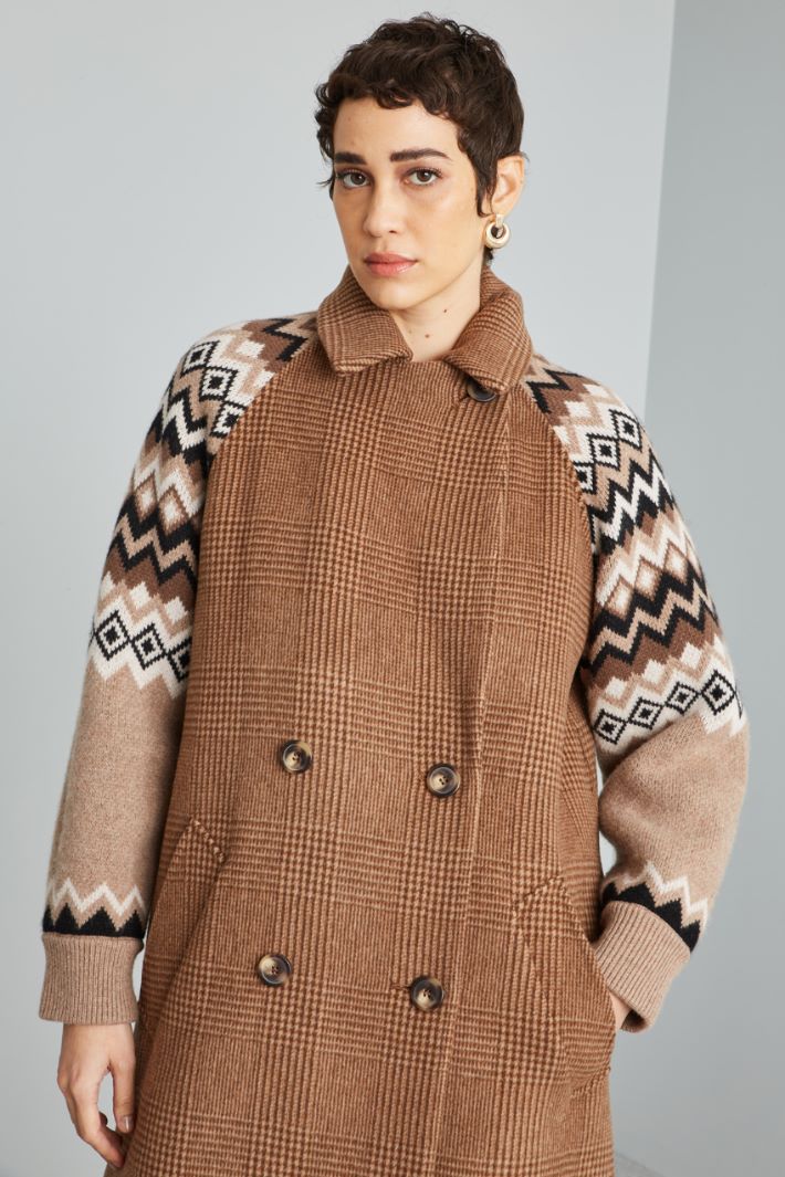 Coat with knitted sleeves Intrend - 4