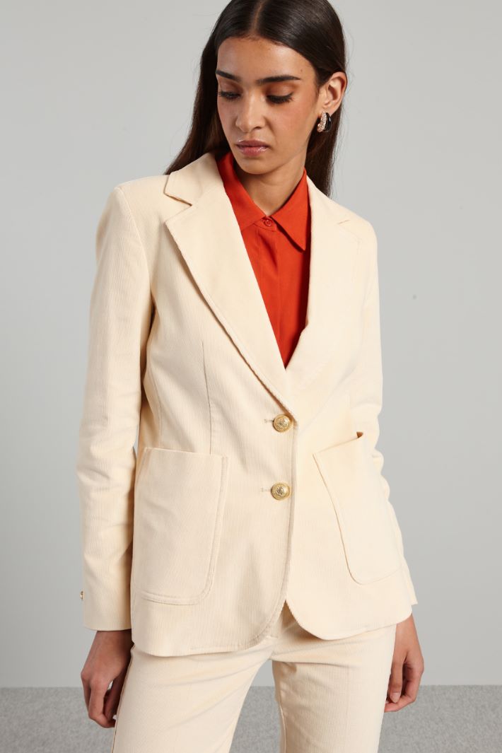 Blazer with patch pockets Intrend - 3