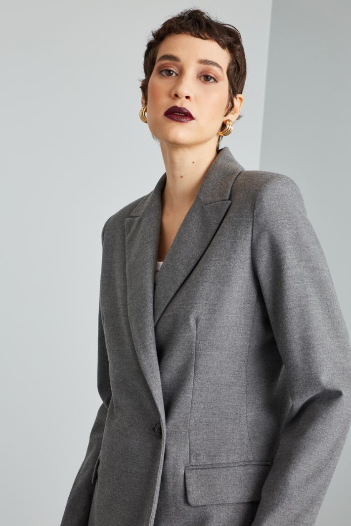 Blazer with asymmetrical button closure Intrend - 4