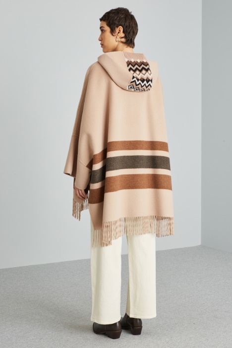 Giaccone con tasche in maglia