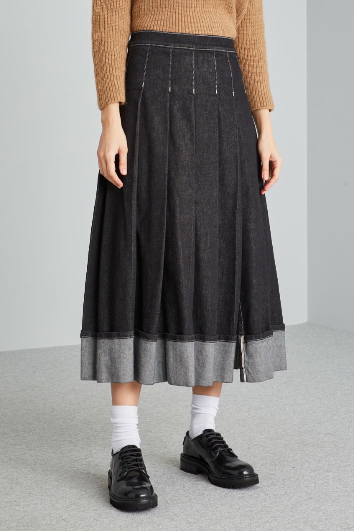 Pleated denim skirt Intrend - 3