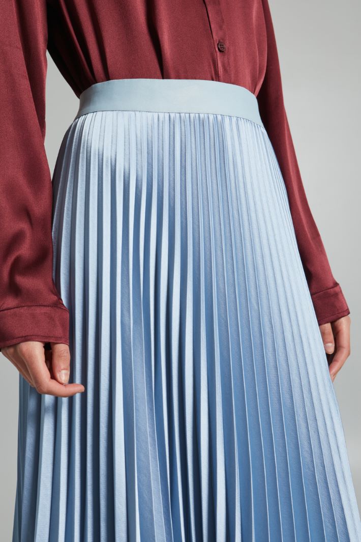 Pleated satin skirt Intrend - 4