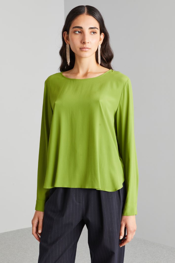 Asymmetric crepe blouse Intrend - 3