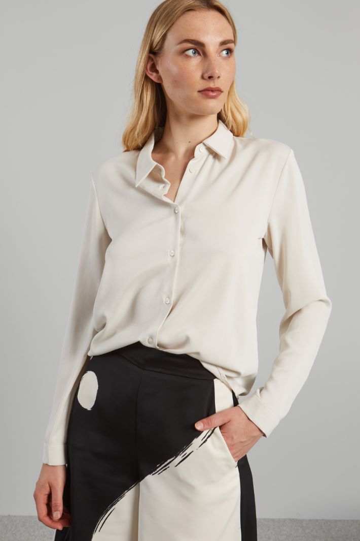 Shirt with visible buttons Intrend - 3