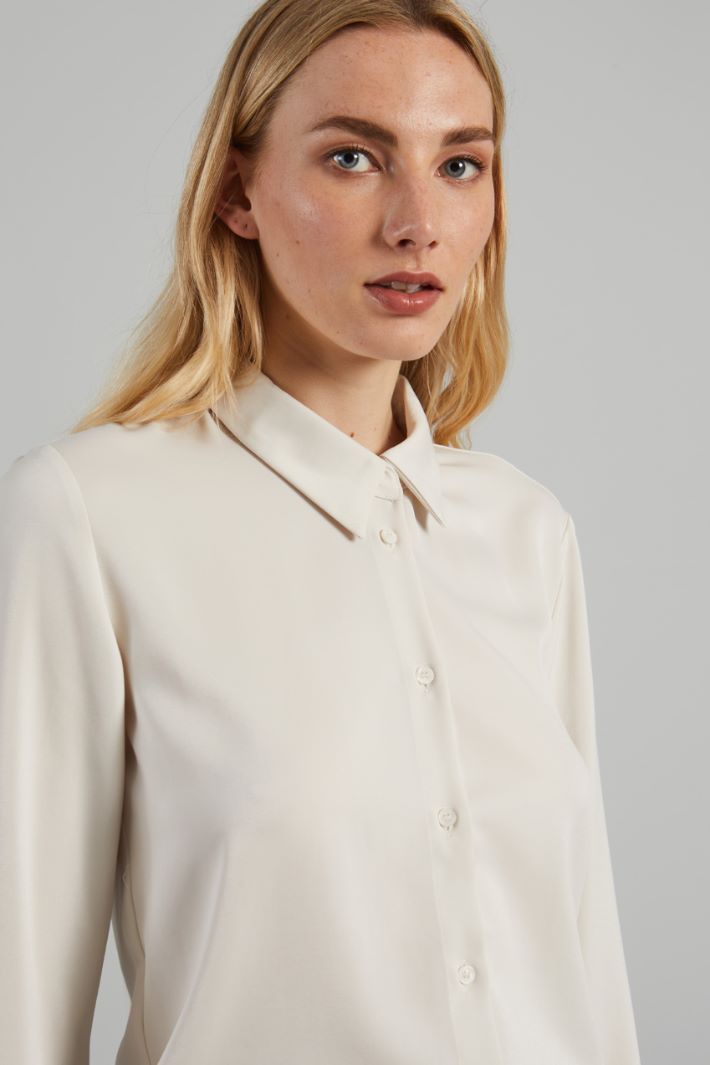 Shirt with visible buttons Intrend - 4